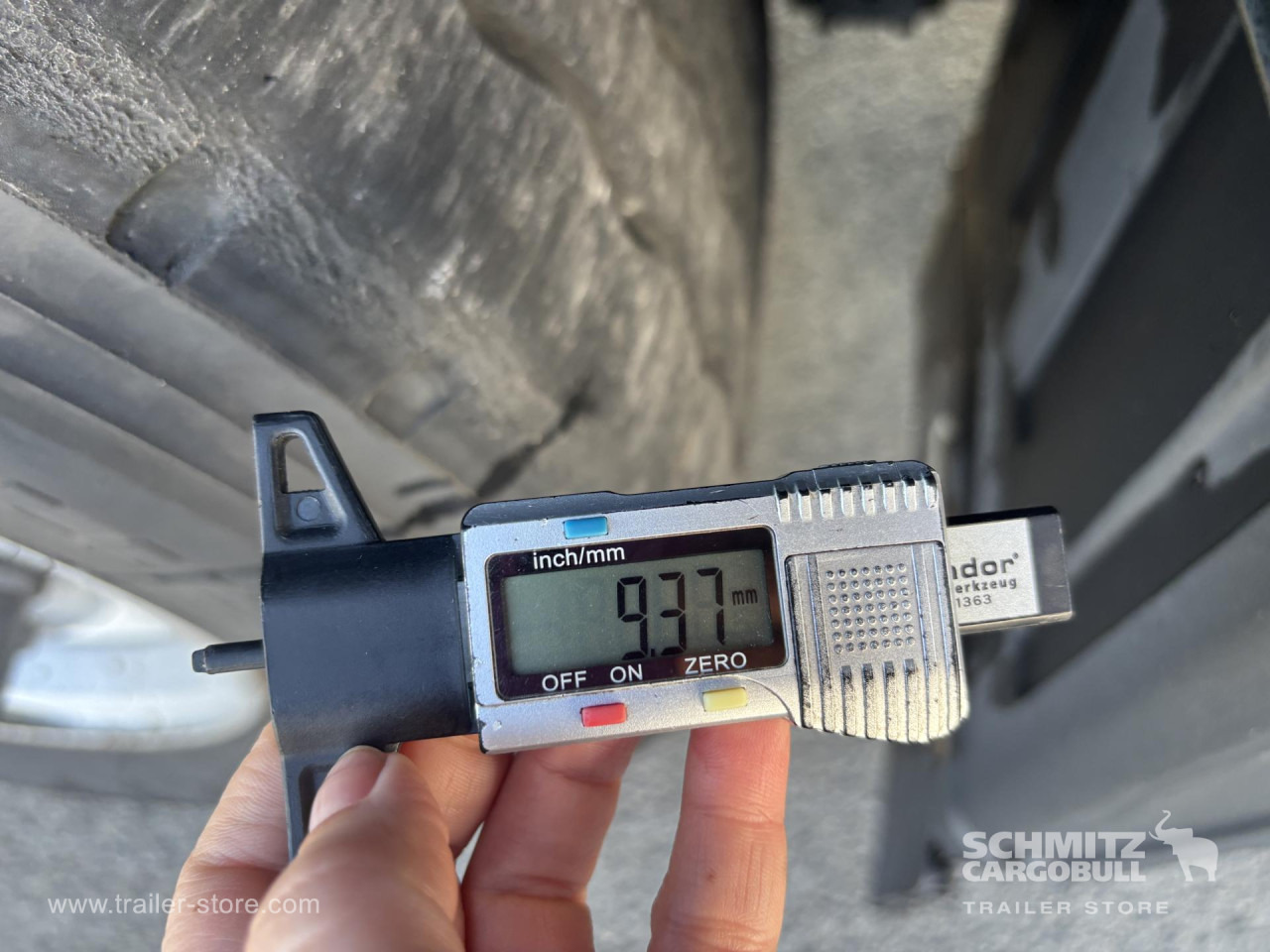 SCHMITZ Curtainsider Standard - Sơ mi rơ moóc mui bạt: hình 5 SCHMITZ Curtainsider Standard - Sơ mi rơ moóc mui bạt: hình 5