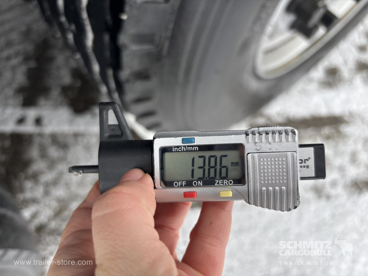 SCHMITZ Curtainsider Standard - Sơ mi rơ moóc mui bạt: hình 2 SCHMITZ Curtainsider Standard - Sơ mi rơ moóc mui bạt: hình 2