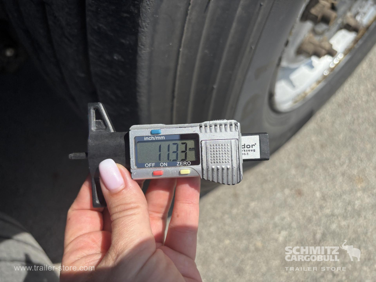 SCHMITZ Curtainsider Standard - Sơ mi rơ moóc mui bạt: hình 3 SCHMITZ Curtainsider Standard - Sơ mi rơ moóc mui bạt: hình 3