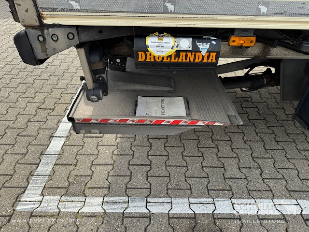 SCHMITZ Oplegger Vries Standard Taillift - Sơ mi rơ moóc đẳng nhiệt: hình 4 SCHMITZ Oplegger Vries Standard Taillift - Sơ mi rơ moóc đẳng nhiệt: hình 4