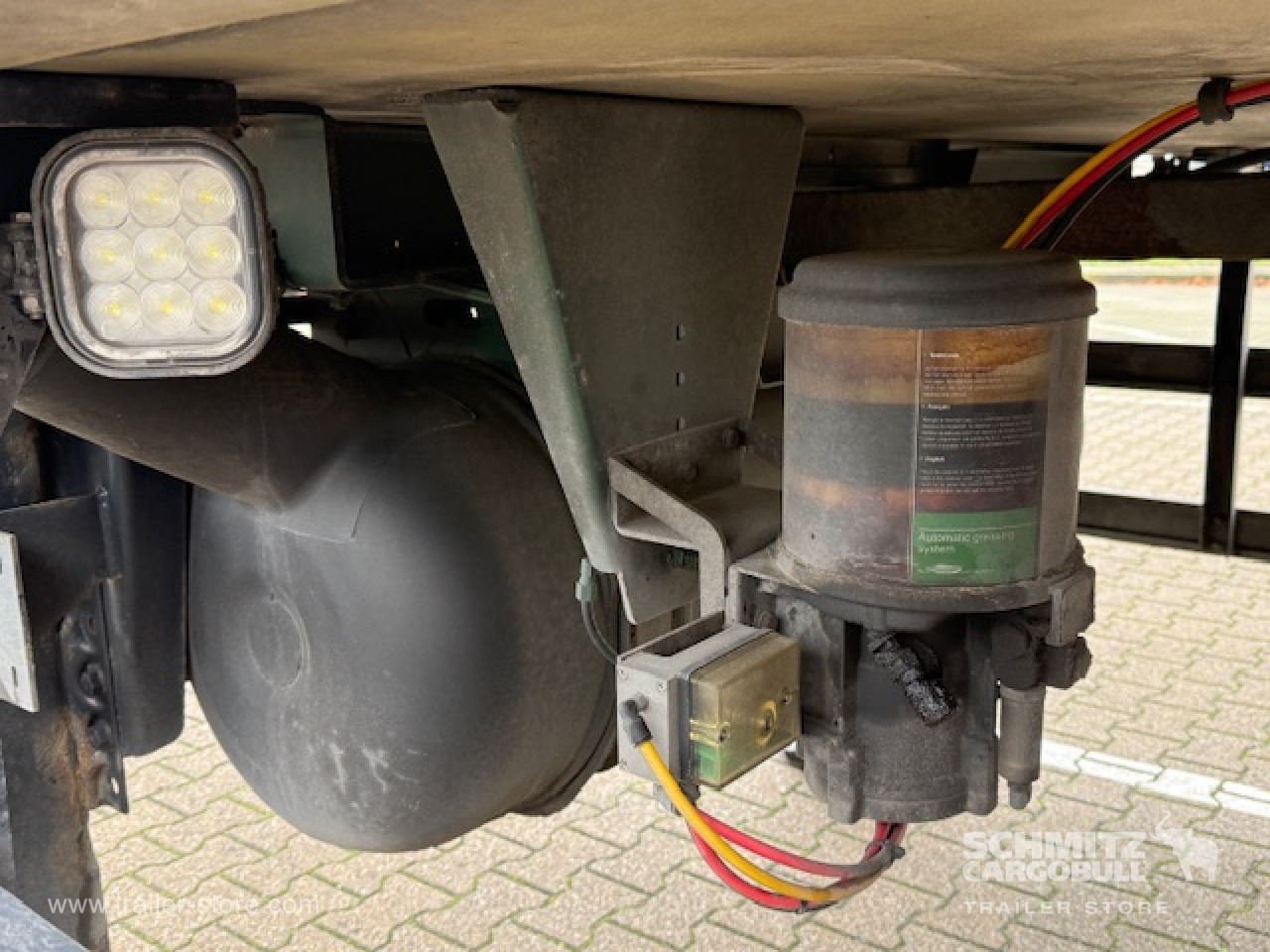 SCHMITZ Oplegger Vries Standard Taillift - Sơ mi rơ moóc đẳng nhiệt: hình 4 SCHMITZ Oplegger Vries Standard Taillift - Sơ mi rơ moóc đẳng nhiệt: hình 4