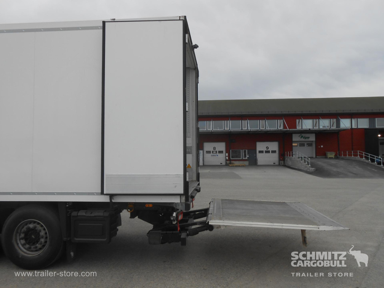 SCHMITZ Reefer Standard Taillift - Sơ mi rơ moóc đẳng nhiệt: hình 5 SCHMITZ Reefer Standard Taillift - Sơ mi rơ moóc đẳng nhiệt: hình 5