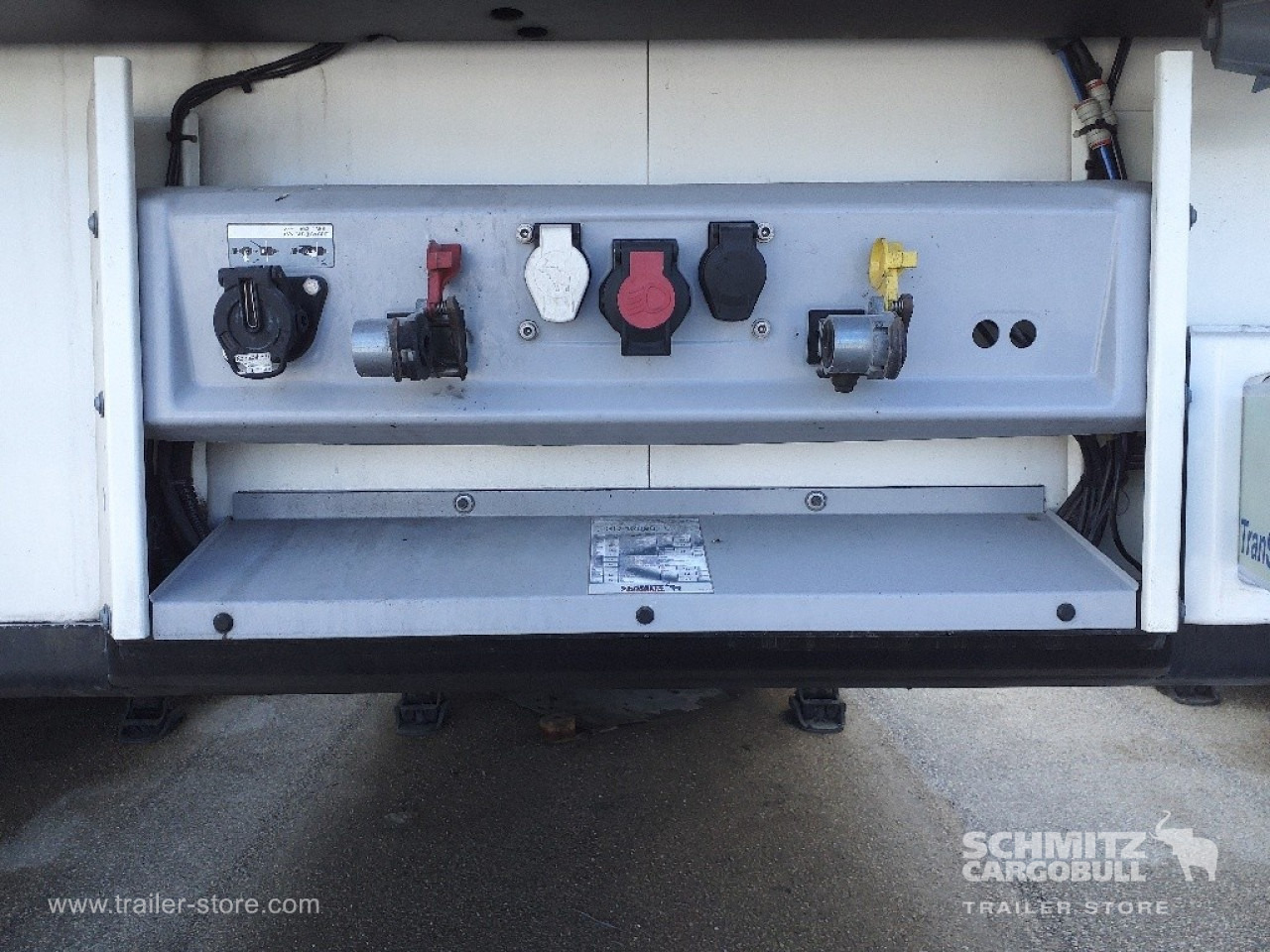 SCHMITZ Reefer Standard - Sơ mi rơ moóc đẳng nhiệt: hình 4 SCHMITZ Reefer Standard - Sơ mi rơ moóc đẳng nhiệt: hình 4