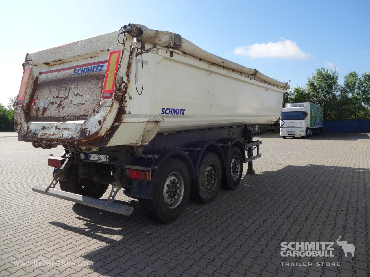 SCHMITZ Tipper Steel half pipe body 28m³ - Sơ mi rơ moóc ben: hình 2 SCHMITZ Tipper Steel half pipe body 28m³ - Sơ mi rơ moóc ben: hình 2