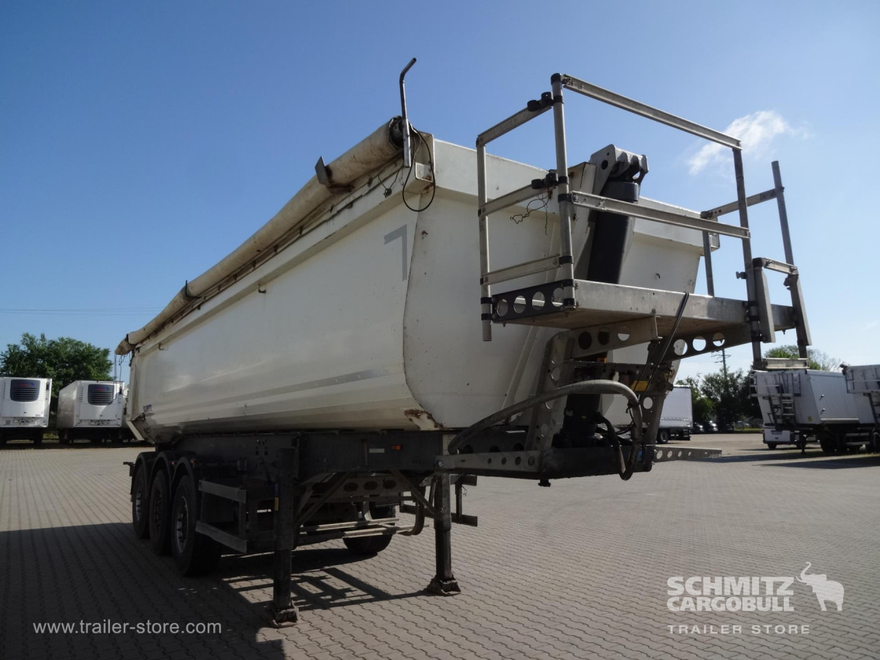 SCHMITZ Tipper Steel half pipe body 28m³ - Sơ mi rơ moóc ben: hình 3 SCHMITZ Tipper Steel half pipe body 28m³ - Sơ mi rơ moóc ben: hình 3