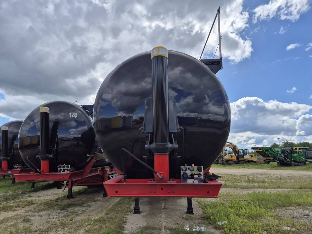 FELDBINDER KIP 66.3 Silo tank / 66 m3 / 2022 / 10 units - Sơ mi rơ moóc bồn silo: hình 2 FELDBINDER KIP 66.3 Silo tank / 66 m3 / 2022 / 10 units - Sơ mi rơ moóc bồn silo: hình 2