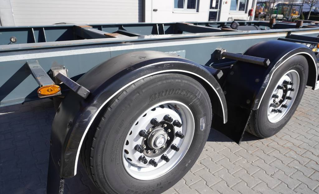 Fruehauf Trailer BDF (NEW) 6,000 km !!! - Xe chở container/ Rơ moóc hoán đổi thân: hình 2 Fruehauf Trailer BDF (NEW) 6,000 km !!! - Xe chở container/ Rơ moóc hoán đổi thân: hình 2