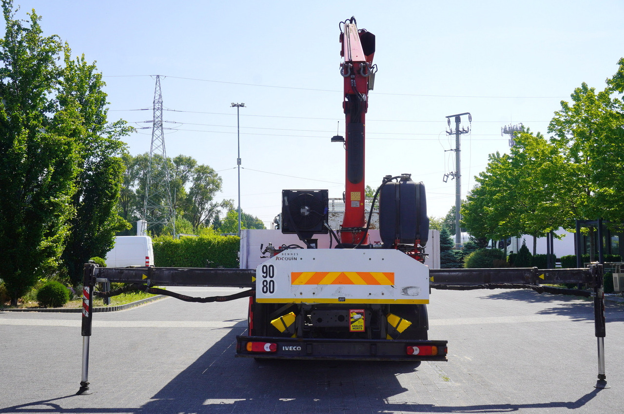 IVECO EUROCARGO 190-280L / FASSI F135A / 8 M / Lift cap. 5580 kg - Xe tải thùng lửng/ Phẳng, Xe cẩu tự hành: hình 4 IVECO EUROCARGO 190-280L / FASSI F135A / 8 M / Lift cap. 5580 kg - Xe tải thùng lửng/ Phẳng, Xe cẩu tự hành: hình 4