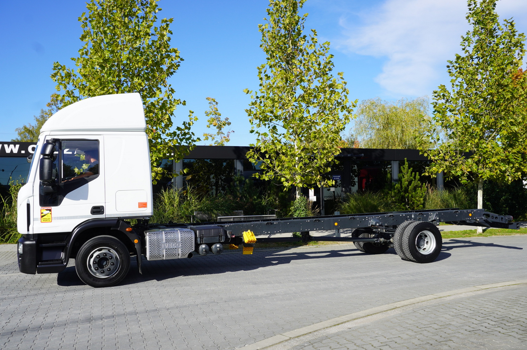 IVECO Eurocargo 140e19 4×2 E6 Glob / ADR / frame 8,1m - Xe tải khung gầm: hình 2 IVECO Eurocargo 140e19 4×2 E6 Glob / ADR / frame 8,1m - Xe tải khung gầm: hình 2