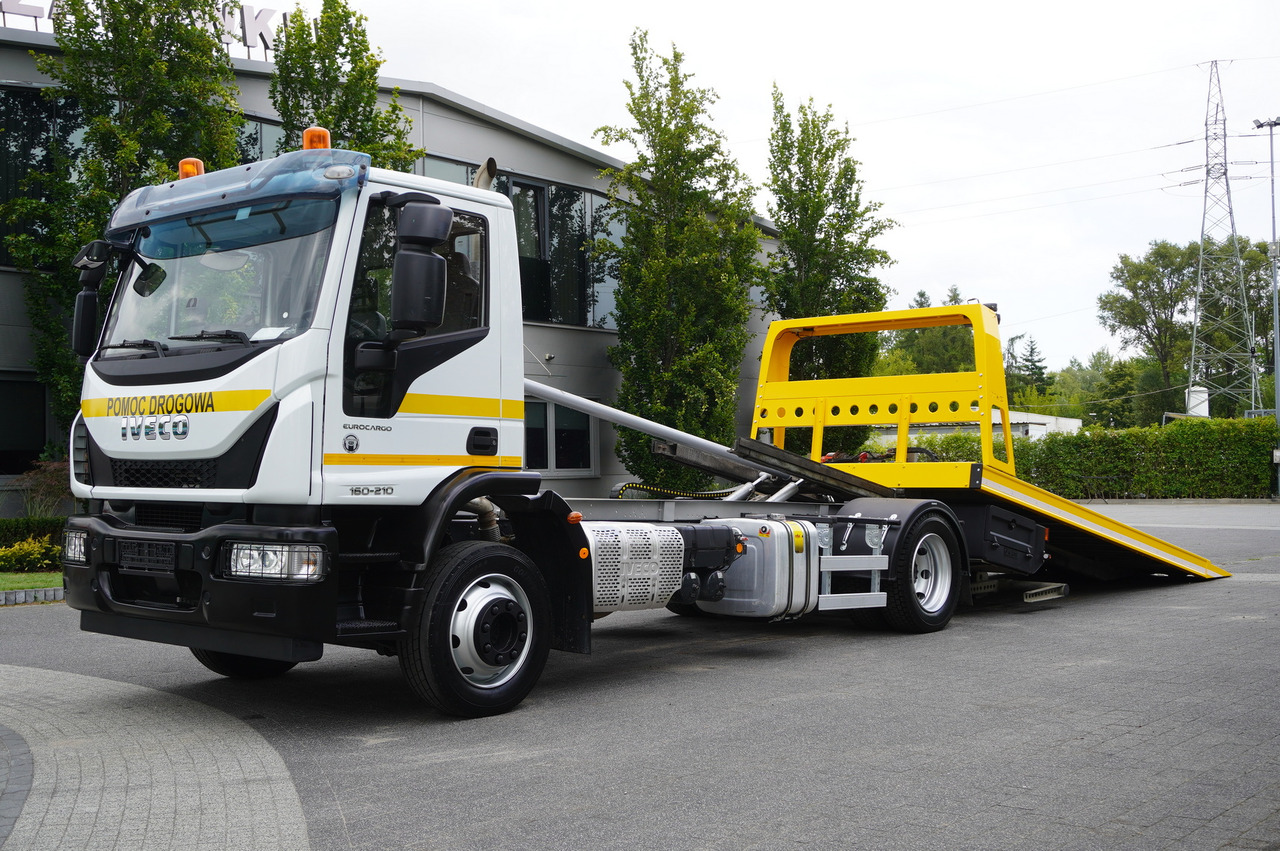 IVECO Eurocargo 160-210 / 75,000 km! / OMARS lowered tow truck platform / Fork - Xe tải kéo: hình 4 IVECO Eurocargo 160-210 / 75,000 km! / OMARS lowered tow truck platform / Fork - Xe tải kéo: hình 4