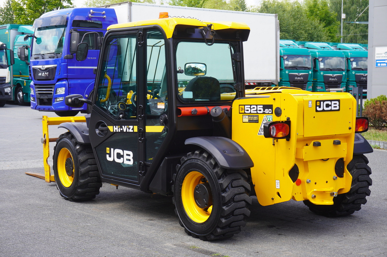 JCB 525-60T5 / 2022 / 860 MTH! / 2.5 T / Reach 6 m / joystick - Máy xúc lật bánh lốp kính thiên văn: hình 4 JCB 525-60T5 / 2022 / 860 MTH! / 2.5 T / Reach 6 m / joystick - Máy xúc lật bánh lốp kính thiên văn: hình 4