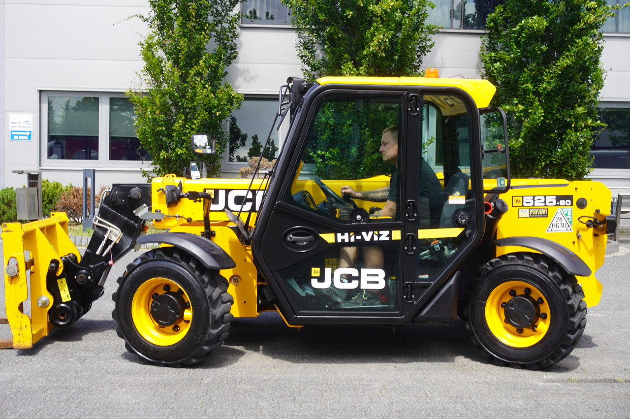 Máy xúc lật bánh lốp kính thiên văn JCB 525-60T5 / 2022 / 860 MTH! / 2.5 T / Reach 6 m / joystick: hình 13 Máy xúc lật bánh lốp kính thiên văn JCB 525-60T5 / 2022 / 860 MTH! / 2.5 T / Reach 6 m / joystick: hình 13