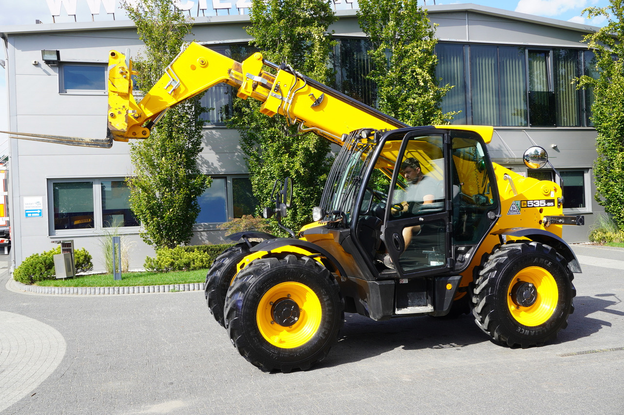 JCB 535-95 / 3.5 T / range 9.5 m / 700 MTH! - Máy xúc lật bánh lốp kính thiên văn: hình 5 JCB 535-95 / 3.5 T / range 9.5 m / 700 MTH! - Máy xúc lật bánh lốp kính thiên văn: hình 5