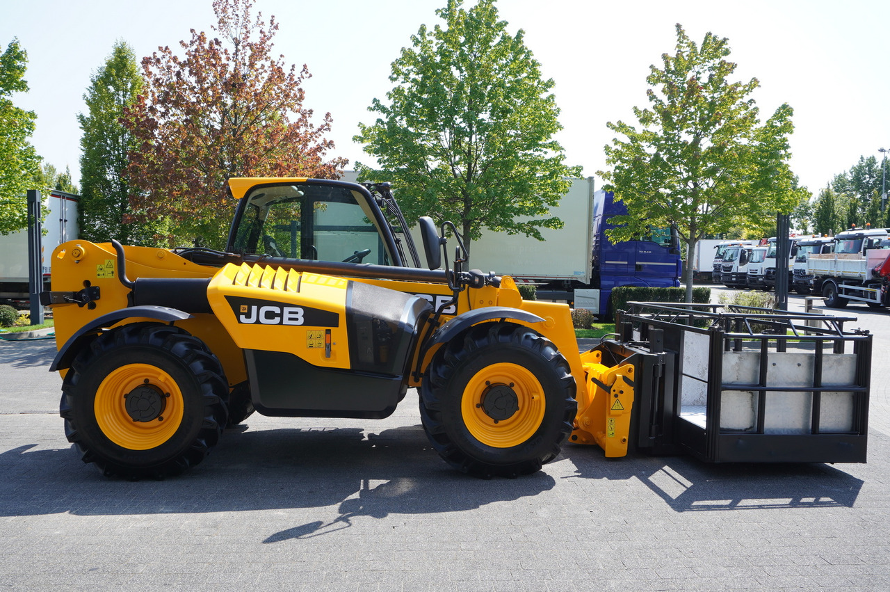JCB 535-95 / 3.5 T / range 9.5 m / joystick - Máy xúc lật bánh lốp kính thiên văn: hình 5 JCB 535-95 / 3.5 T / range 9.5 m / joystick - Máy xúc lật bánh lốp kính thiên văn: hình 5