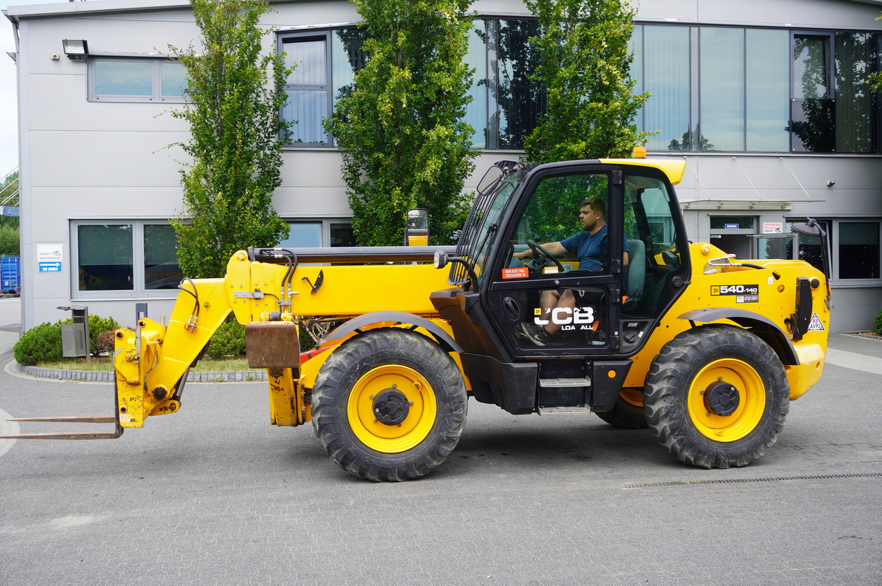 JCB 540-140 telescopic loader / 14 m range / 1800 MTH - Xe nhấc hình viễn vọng kính: hình 3 JCB 540-140 telescopic loader / 14 m range / 1800 MTH - Xe nhấc hình viễn vọng kính: hình 3