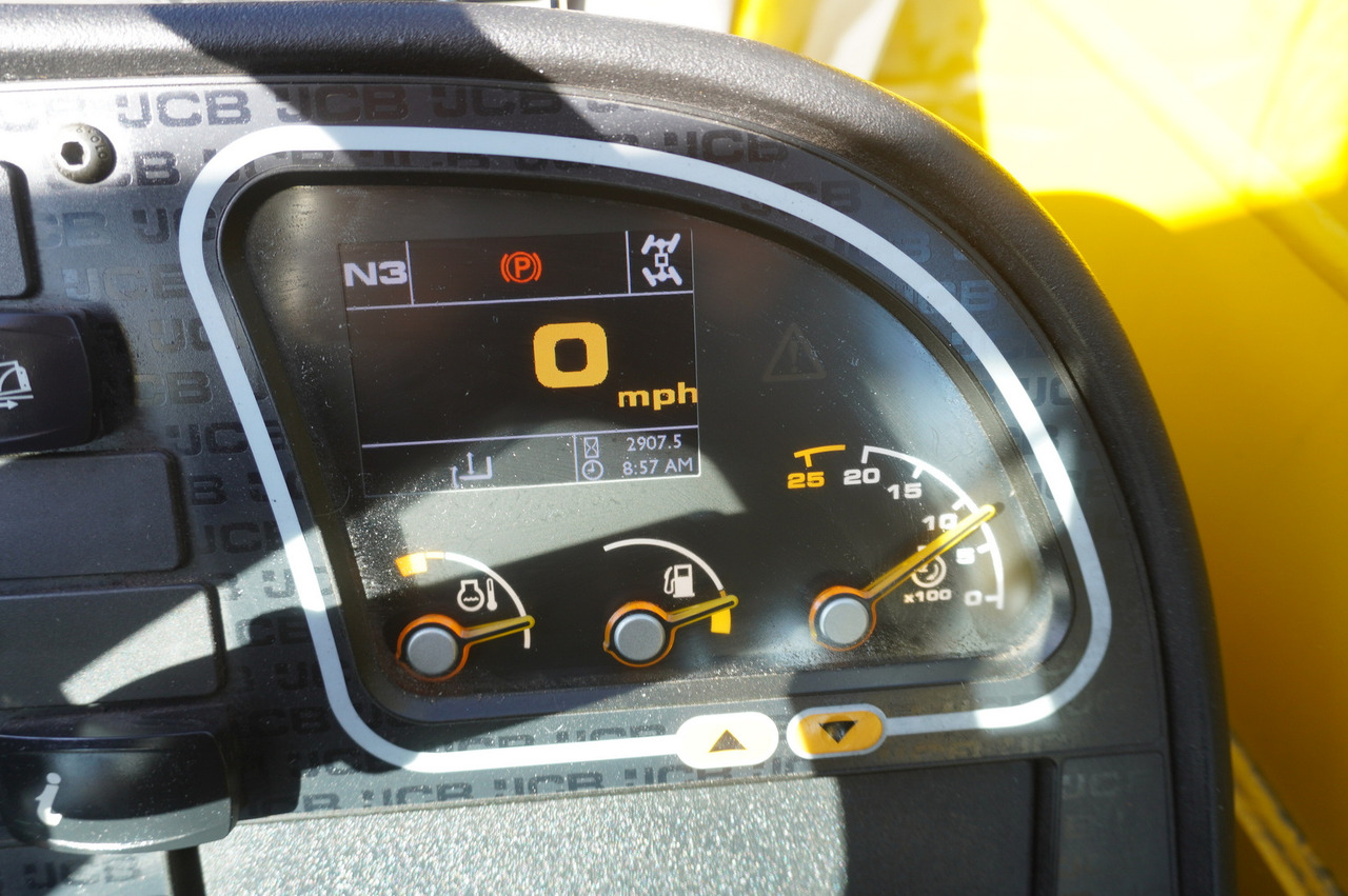 JCB 540-200 Telescopic Loader / 20m / joystick - Máy xúc lật bánh lốp kính thiên văn: hình 2 JCB 540-200 Telescopic Loader / 20m / joystick - Máy xúc lật bánh lốp kính thiên văn: hình 2