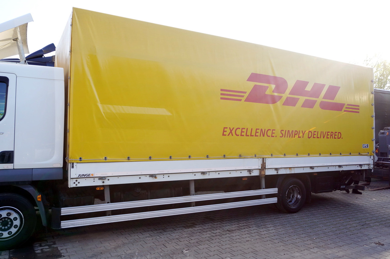 JUNGE Body Tarpaulin JUNGE / 18 Europallets / 2015 - Rèm bên hoán đổi thân: hình 3 JUNGE Body Tarpaulin JUNGE / 18 Europallets / 2015 - Rèm bên hoán đổi thân: hình 3
