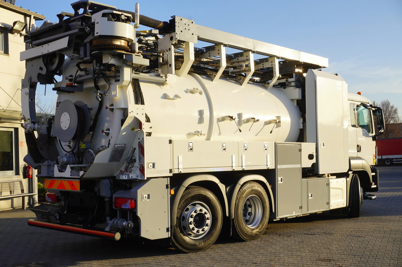 MAN TGS 26.360 E6 / RIVARD sewage cleaner 18 m3 / 180 tho. km / steering axle / 2 units - Xe tải chân không: hình 4 MAN TGS 26.360 E6 / RIVARD sewage cleaner 18 m3 / 180 tho. km / steering axle / 2 units - Xe tải chân không: hình 4