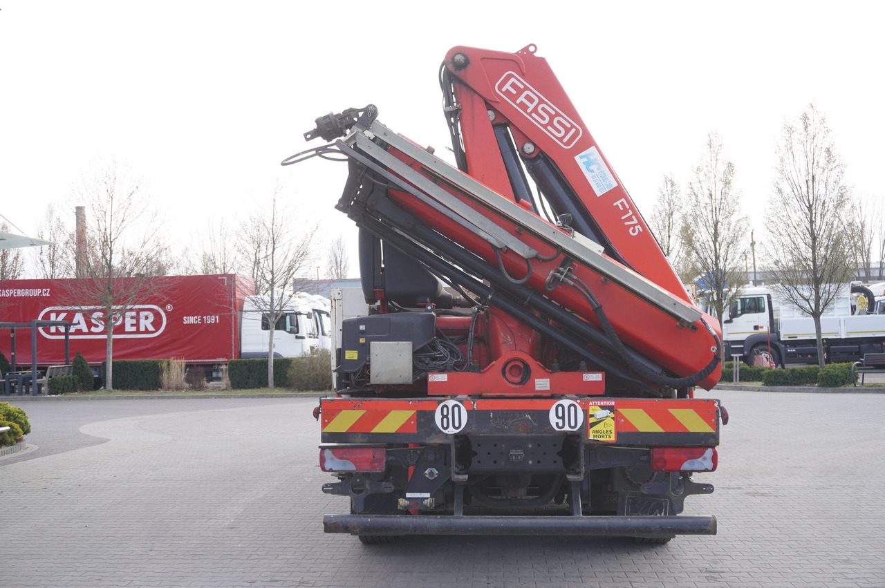 MAN TGS 26.360 Flatbed / Fassi F175 7.7 T / steered 3rd axle - Xe tải thùng lửng/ Phẳng, Xe cẩu tự hành: hình 5 MAN TGS 26.360 Flatbed / Fassi F175 7.7 T / steered 3rd axle - Xe tải thùng lửng/ Phẳng, Xe cẩu tự hành: hình 5