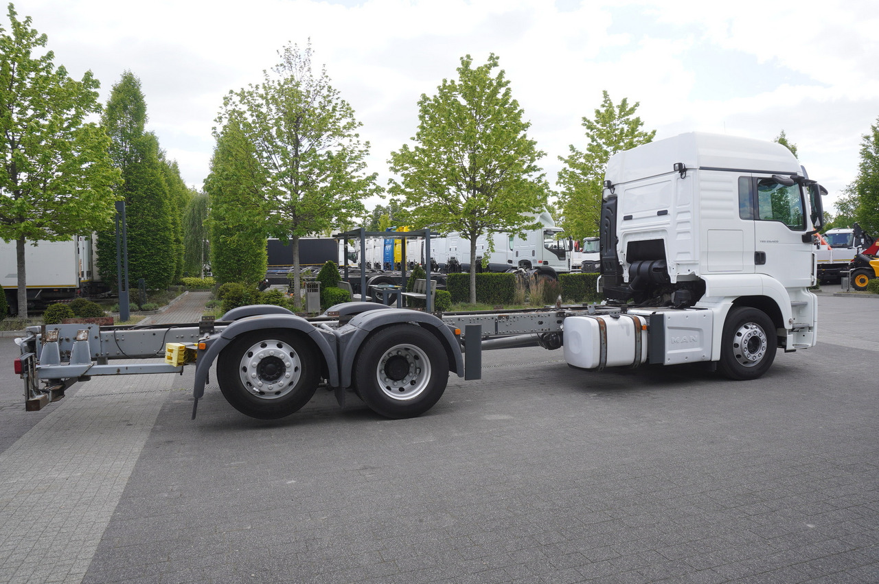 MAN TGS 26.420 / 7.5 m chassis / 14.5 t load cap. / Sleeping cab - Xe tải khung gầm: hình 5 MAN TGS 26.420 / 7.5 m chassis / 14.5 t load cap. / Sleeping cab - Xe tải khung gầm: hình 5