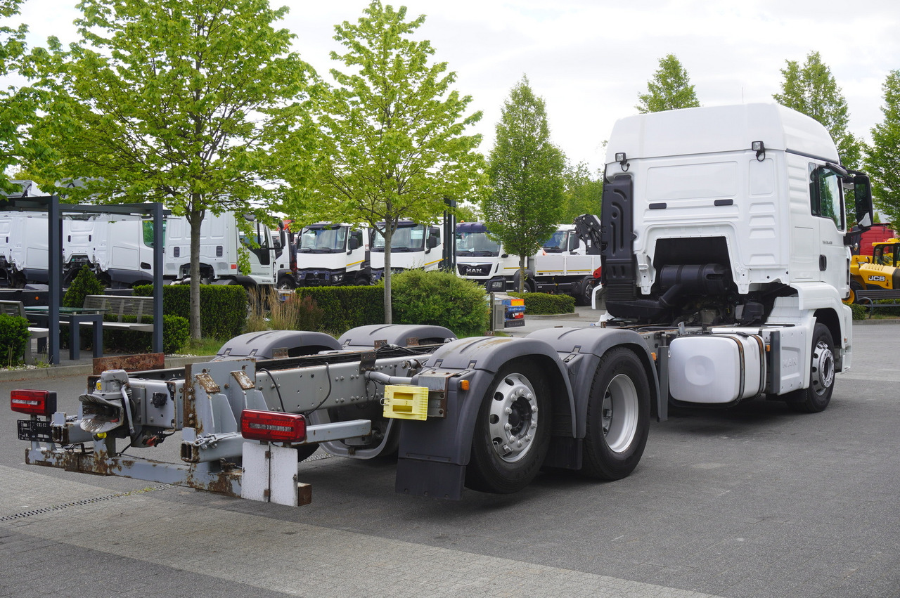 MAN TGS 26.420 / 7.5 m chassis / 14.5 t load cap. / Sleeping cab - Xe tải khung gầm: hình 4 MAN TGS 26.420 / 7.5 m chassis / 14.5 t load cap. / Sleeping cab - Xe tải khung gầm: hình 4