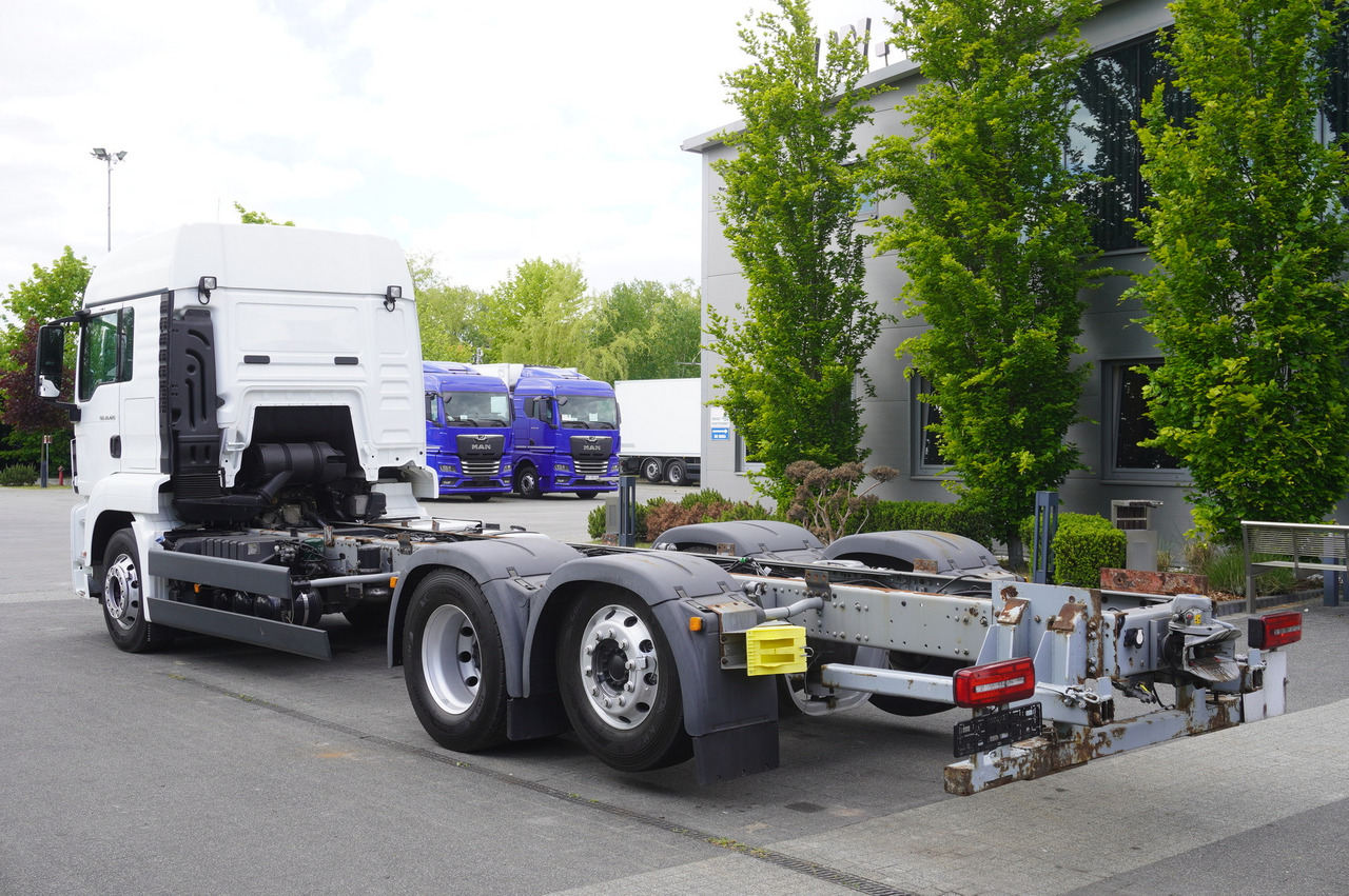 MAN TGS 26.420 / 7.5 m chassis / 14.5 t load cap. / Sleeping cab - Xe tải khung gầm: hình 3 MAN TGS 26.420 / 7.5 m chassis / 14.5 t load cap. / Sleeping cab - Xe tải khung gầm: hình 3