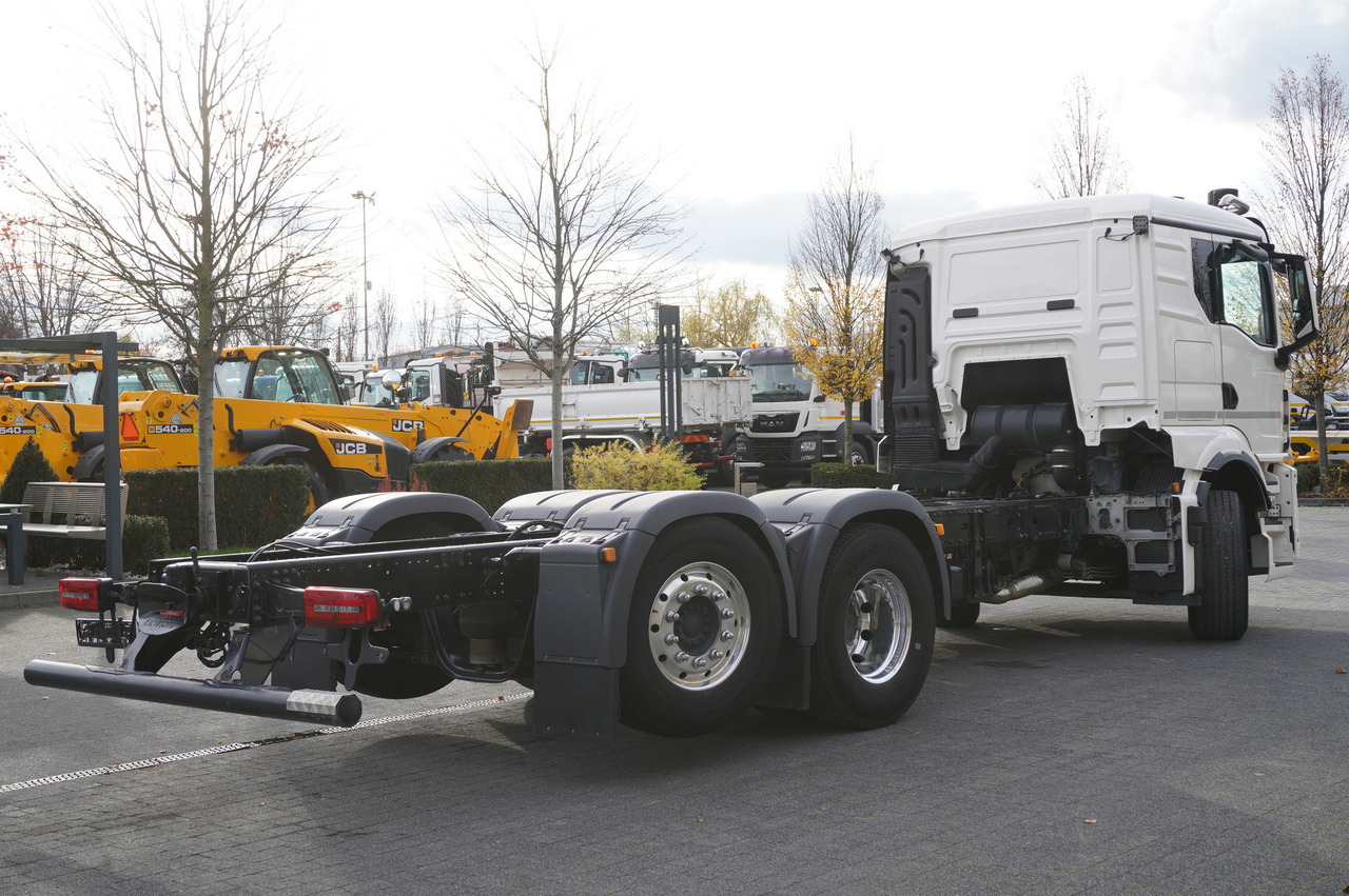 MAN TGS 26.510 6x4/4 Hydrodrive / Steering axle / Retarder / Sleeper cab - Xe cẩu tự hành: hình 5 MAN TGS 26.510 6x4/4 Hydrodrive / Steering axle / Retarder / Sleeper cab - Xe cẩu tự hành: hình 5