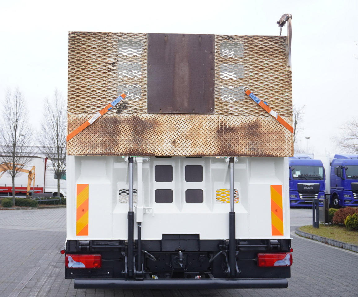 MAN TGS 35.360 E5 8x2 / HDS HIAB XS 166 HIDUO / 6.2 t lifting capacity / 12 m reach - Xe cẩu tự hành: hình 3 MAN TGS 35.360 E5 8x2 / HDS HIAB XS 166 HIDUO / 6.2 t lifting capacity / 12 m reach - Xe cẩu tự hành: hình 3