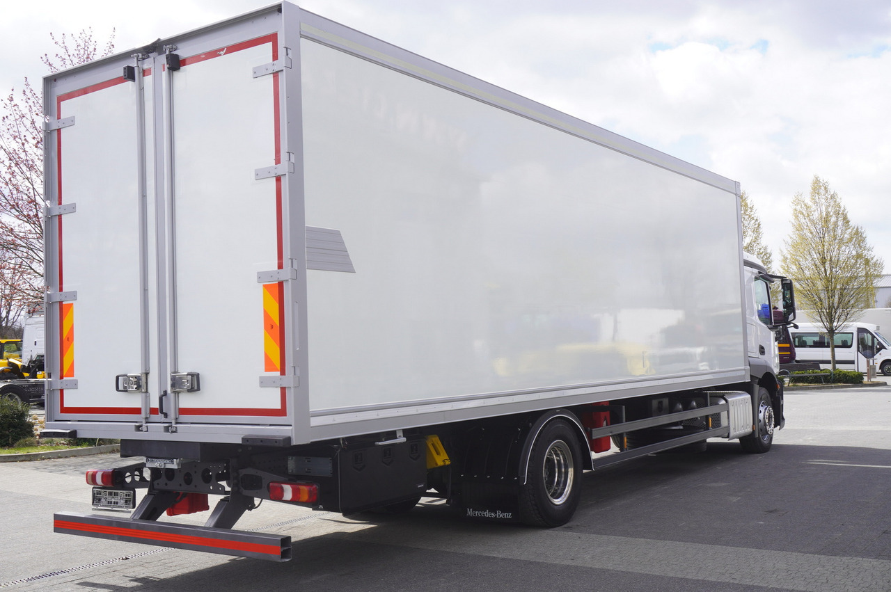 MERCEDES-BENZ Actros 1824 / Refrigerator / Carrier Supra 1250 / Sleeping cabin - Xe tải đông lạnh: hình 3 MERCEDES-BENZ Actros 1824 / Refrigerator / Carrier Supra 1250 / Sleeping cabin - Xe tải đông lạnh: hình 3