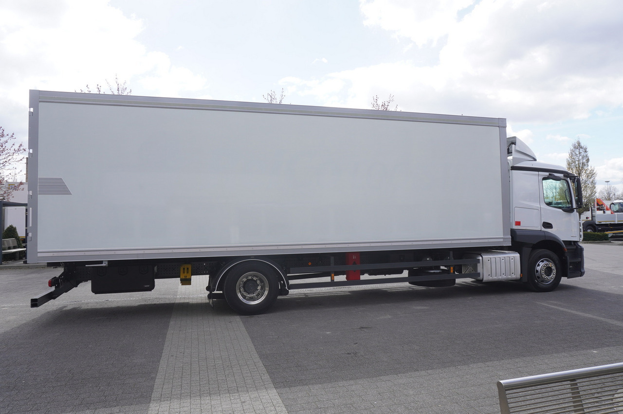 MERCEDES-BENZ Actros 1824 / Refrigerator / Carrier Supra 1250 / Sleeping cabin - Xe tải đông lạnh: hình 2 MERCEDES-BENZ Actros 1824 / Refrigerator / Carrier Supra 1250 / Sleeping cabin - Xe tải đông lạnh: hình 2