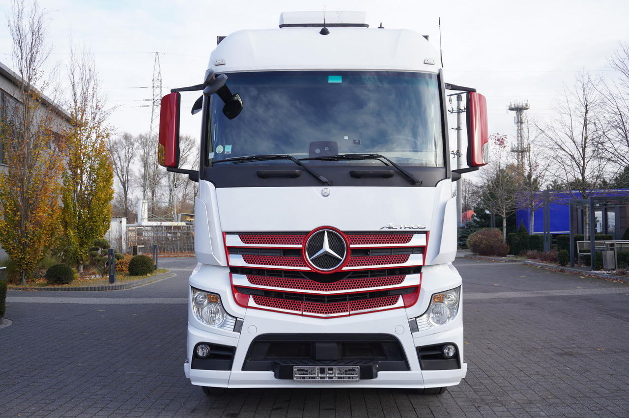 MERCEDES-BENZ Actros 1835 E6 4×2 / Curtainsider 21 pallets / tail lift 1.5t - Xe tải thùng mui bạt: hình 4 MERCEDES-BENZ Actros 1835 E6 4×2 / Curtainsider 21 pallets / tail lift 1.5t - Xe tải thùng mui bạt: hình 4