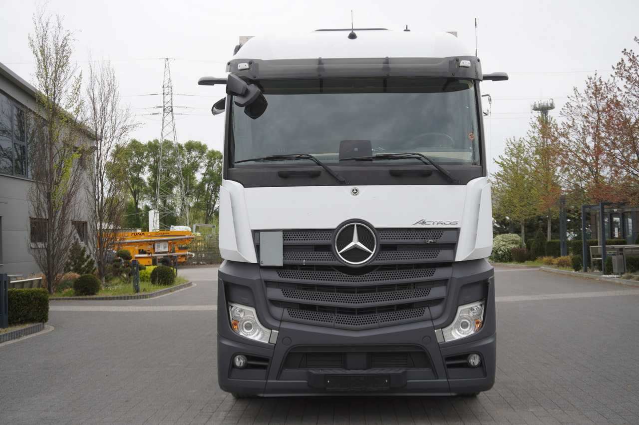 MERCEDES-BENZ Actros 2545 / 2021 / Curtainsider 18 EPAL / sleeper cab - Xe tải thùng mui bạt: hình 5 MERCEDES-BENZ Actros 2545 / 2021 / Curtainsider 18 EPAL / sleeper cab - Xe tải thùng mui bạt: hình 5