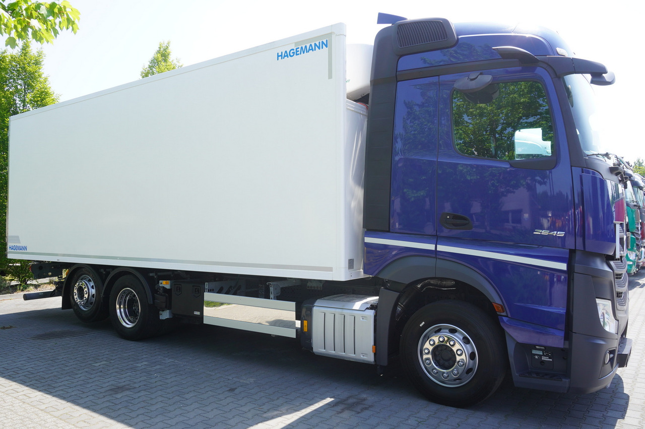 MERCEDES-BENZ Actros 2545 / 2021 / Hagemann refrigerator Multitemperature - Xe tải đông lạnh: hình 4 MERCEDES-BENZ Actros 2545 / 2021 / Hagemann refrigerator Multitemperature - Xe tải đông lạnh: hình 4