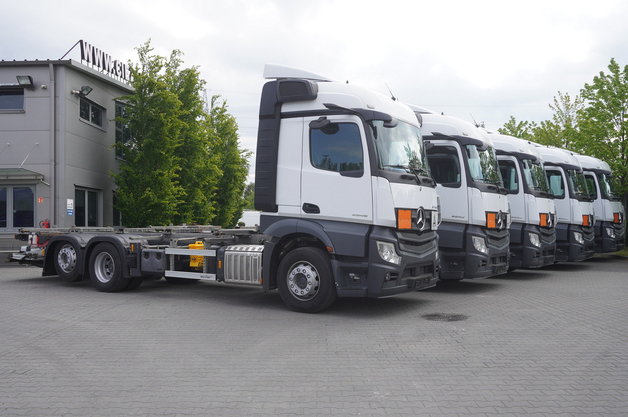 MERCEDES-BENZ Actros 2545 6×2 MP5 / ADR AT / 12 units - Xe chở container/ Xe tải hoán đổi thân: hình 2 MERCEDES-BENZ Actros 2545 6×2 MP5 / ADR AT / 12 units - Xe chở container/ Xe tải hoán đổi thân: hình 2