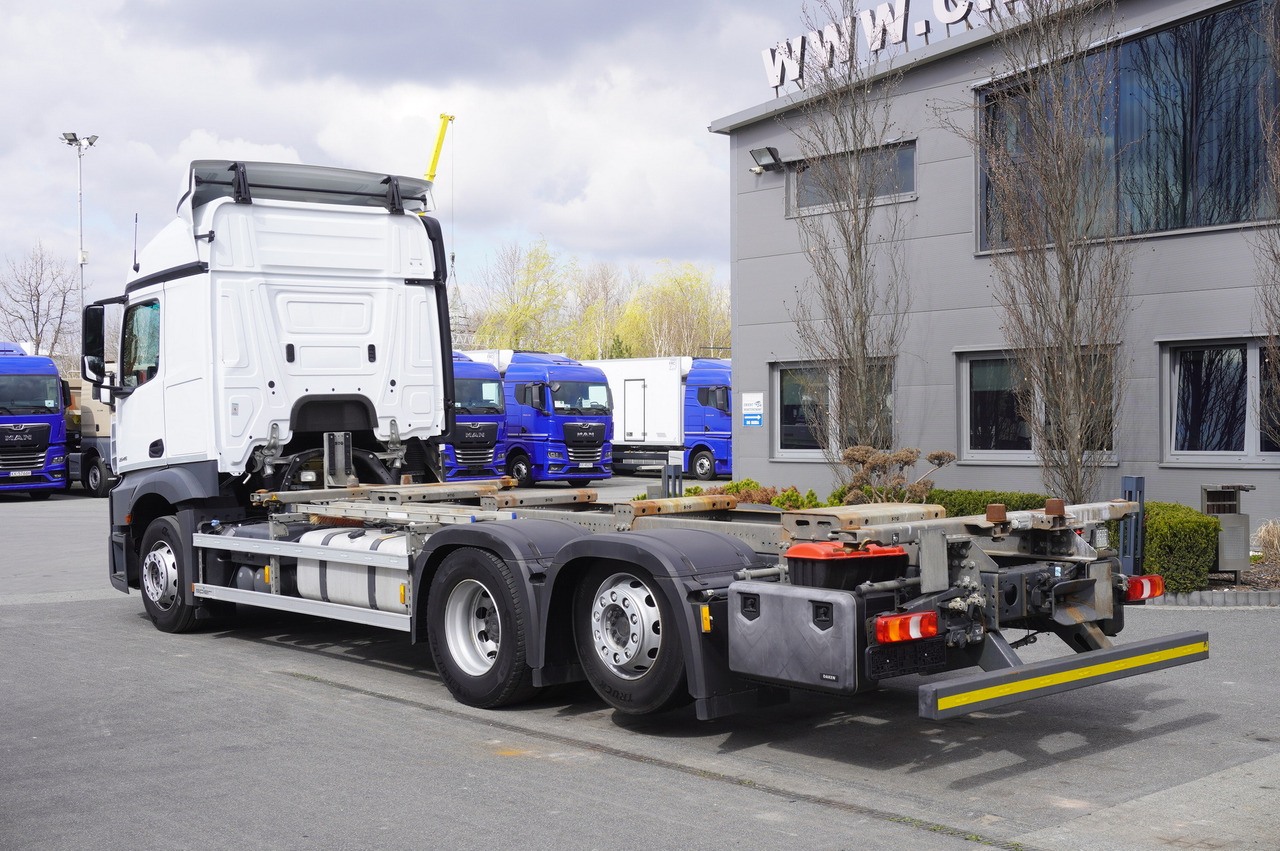 MERCEDES-BENZ Actros 2545 6x2 MP5 / Full ADR / BDF - Xe chở container/ Xe tải hoán đổi thân: hình 3 MERCEDES-BENZ Actros 2545 6x2 MP5 / Full ADR / BDF - Xe chở container/ Xe tải hoán đổi thân: hình 3