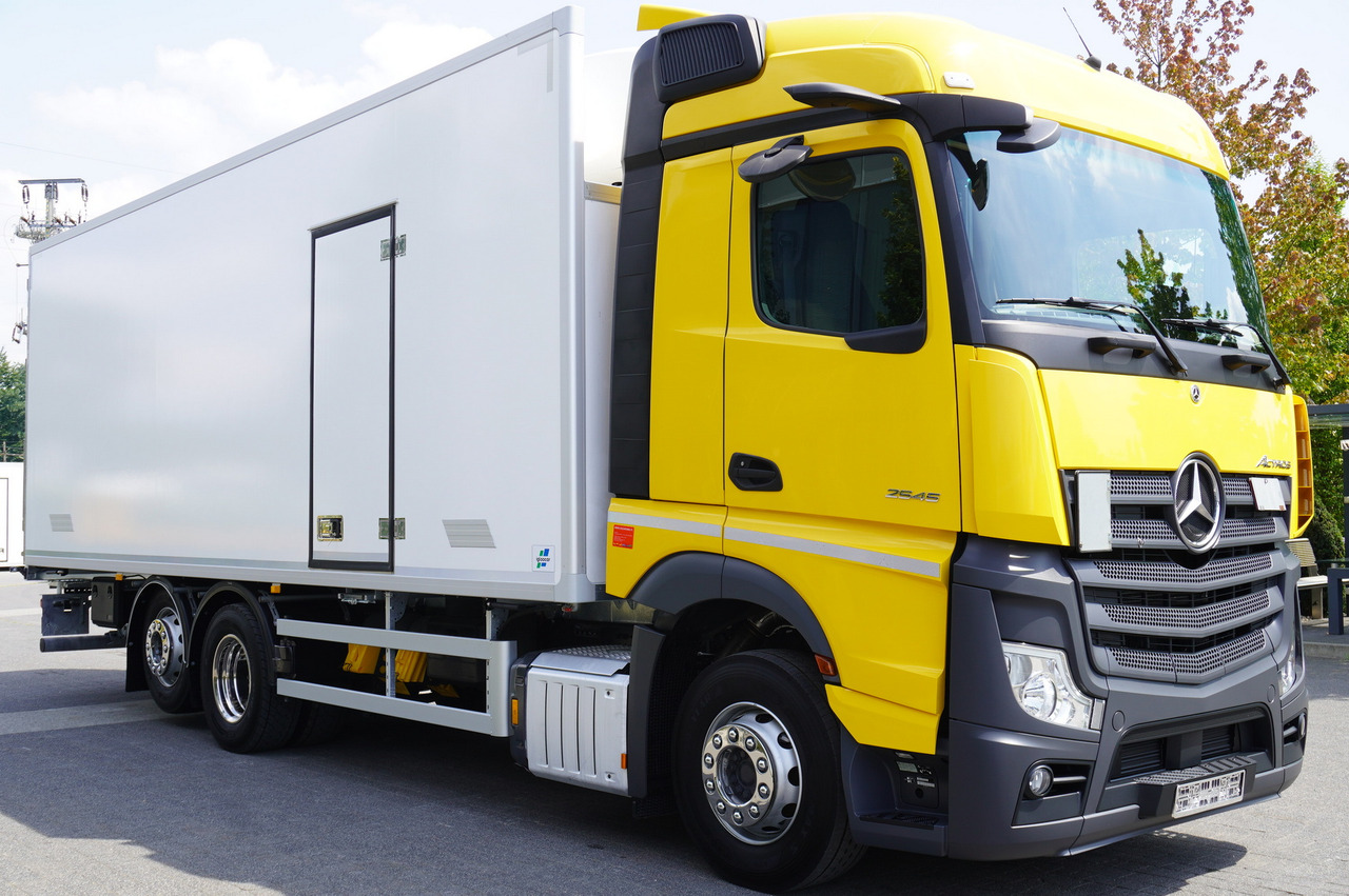 MERCEDES-BENZ Actros 2545 MP5 6×2 E6 / NEW Igloocar refrigerator / 19 pallets - Xe tải đông lạnh: hình 5 MERCEDES-BENZ Actros 2545 MP5 6×2 E6 / NEW Igloocar refrigerator / 19 pallets - Xe tải đông lạnh: hình 5