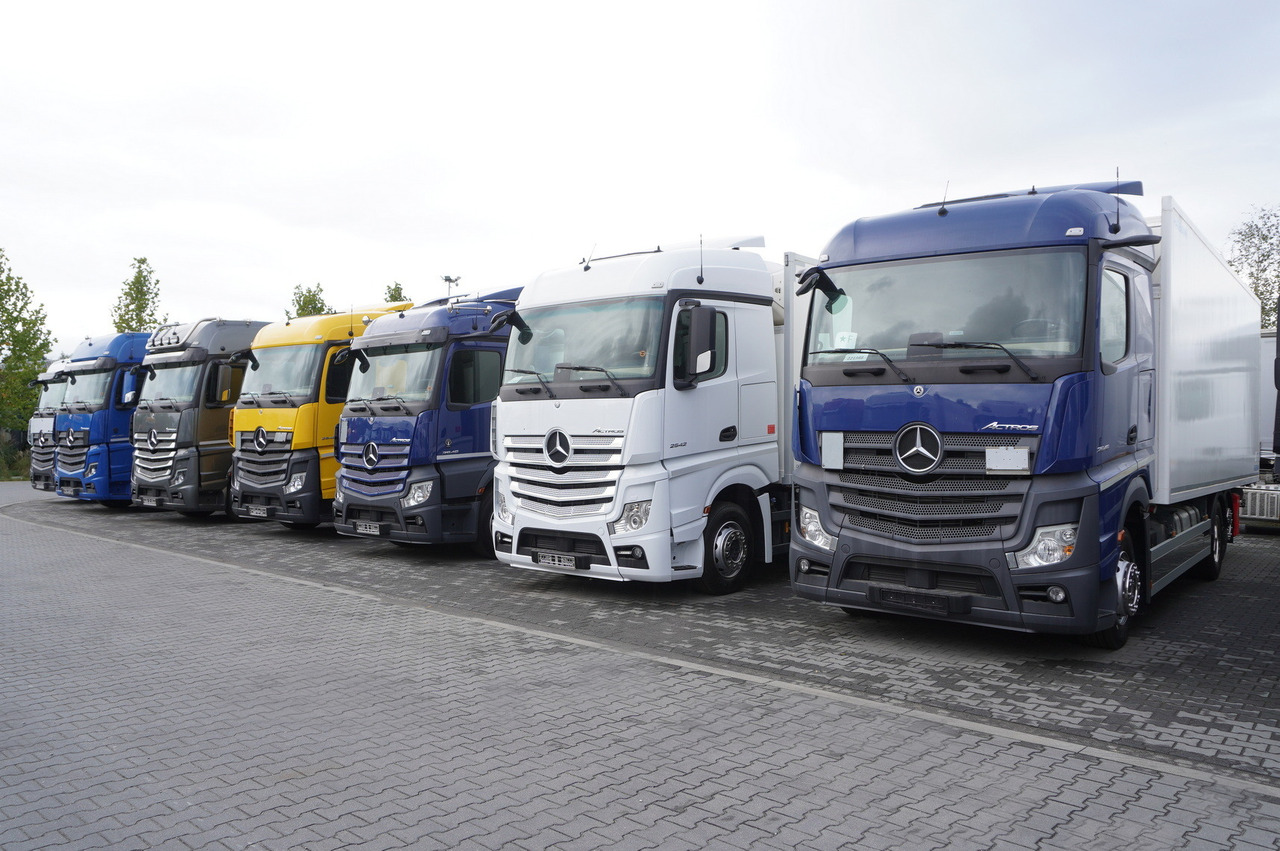 MERCEDES-BENZ Actros 2545 / Multitemperature Refrigerator / several units - Xe tải đông lạnh: hình 2 MERCEDES-BENZ Actros 2545 / Multitemperature Refrigerator / several units - Xe tải đông lạnh: hình 2