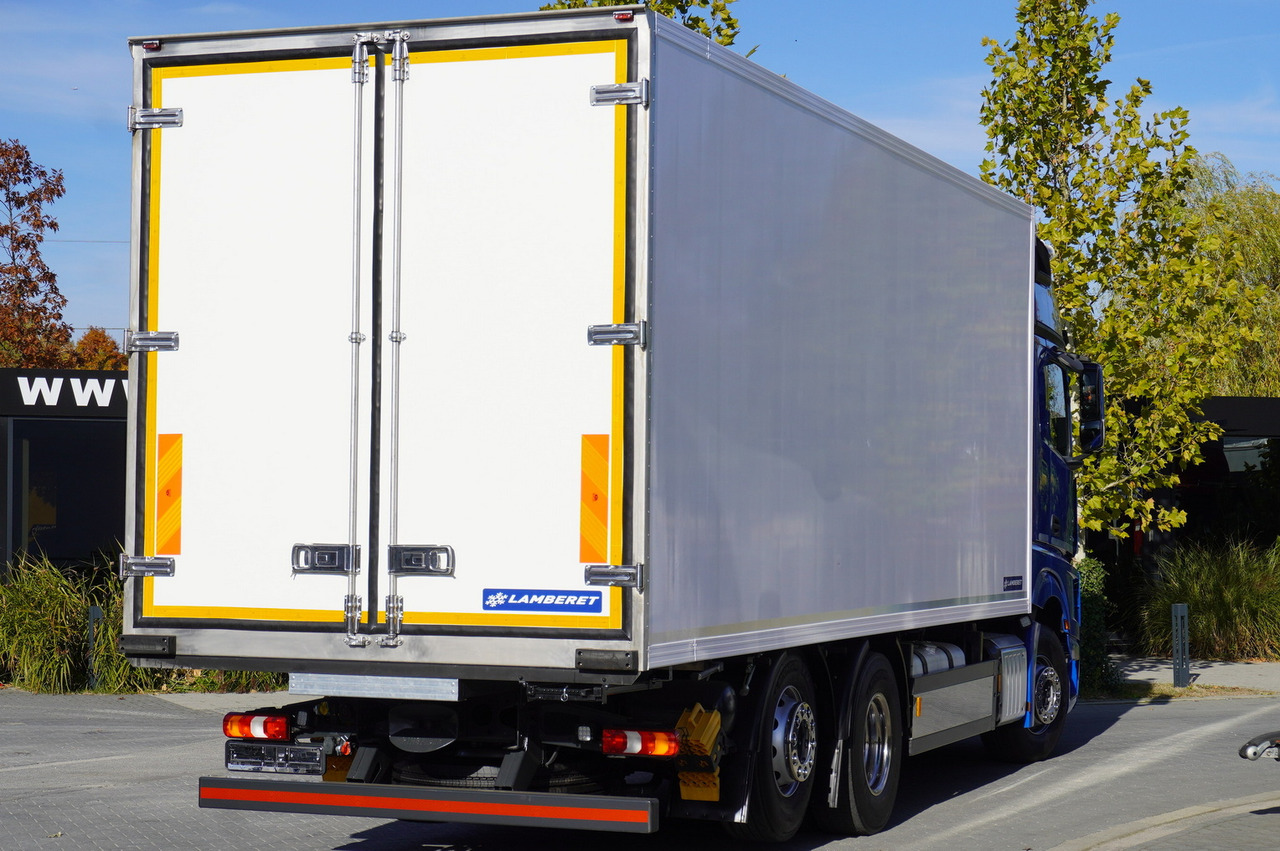 MERCEDES-BENZ Actros 2548 E6 / GIGA / Cab Lounge chair / Lamberet Refrigerator / Carrier Supra 950 - Xe tải đông lạnh: hình 3 MERCEDES-BENZ Actros 2548 E6 / GIGA / Cab Lounge chair / Lamberet Refrigerator / Carrier Supra 950 - Xe tải đông lạnh: hình 3