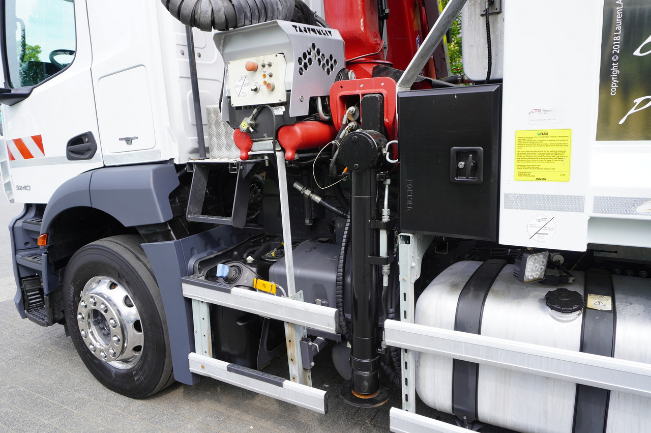 Xe cẩu tự hành để vận chuyển rác MERCEDES-BENZ Antos 3240 8x2 / Tajfun 5T crane / Farid Industries garbage truck/ 3 steered axles: hình 16 Xe cẩu tự hành để vận chuyển rác MERCEDES-BENZ Antos 3240 8x2 / Tajfun 5T crane / Farid Industries garbage truck/ 3 steered axles: hình 16
