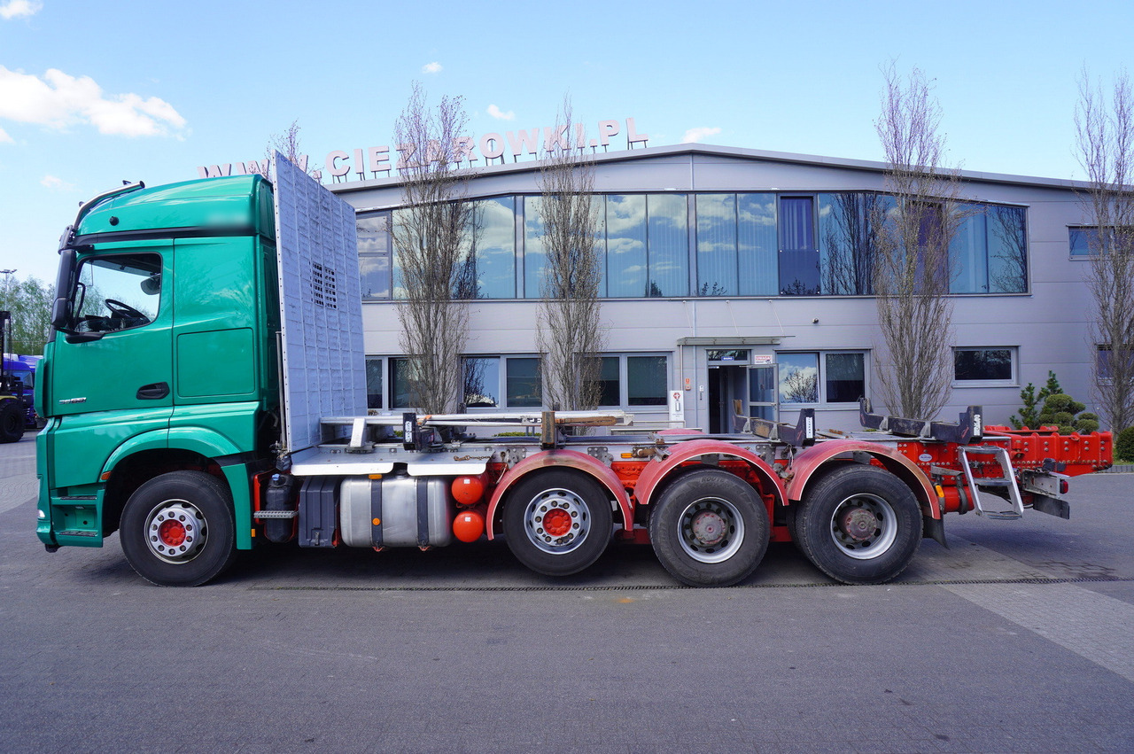 Mercedes-Benz Arocs 3563 8 × 4 / 630 HP / steered axle / Logging superstructure - Xe cẩu tự hành: hình 4 Mercedes-Benz Arocs 3563 8 × 4 / 630 HP / steered axle / Logging superstructure - Xe cẩu tự hành: hình 4