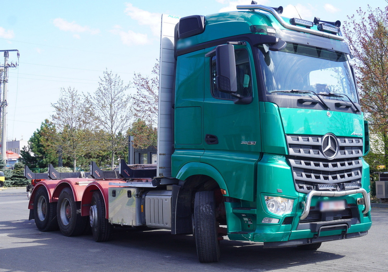 Mercedes-Benz Arocs 3563 8 × 4 / 630 HP / steered axle / Logging superstructure - Xe cẩu tự hành: hình 1 Mercedes-Benz Arocs 3563 8 × 4 / 630 HP / steered axle / Logging superstructure - Xe cẩu tự hành: hình 1