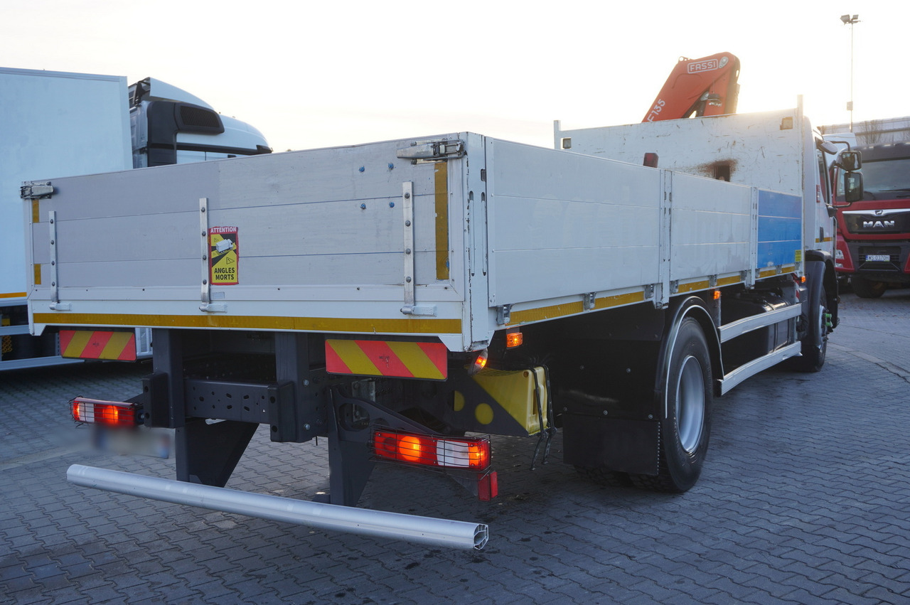 RENAULT C280 DTI 8 / FASSI crane 5.6 T / range 8 m / Flatbed 15 EPAL - Xe cẩu tự hành: hình 3 RENAULT C280 DTI 8 / FASSI crane 5.6 T / range 8 m / Flatbed 15 EPAL - Xe cẩu tự hành: hình 3