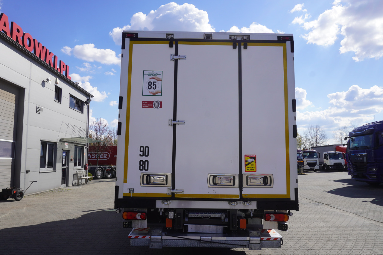 RENAULT D12 / Lamberet refrigerated truck / Dhollandia tail lift 1500 kg / 130 thousand km !! - Xe tải đông lạnh: hình 4 RENAULT D12 / Lamberet refrigerated truck / Dhollandia tail lift 1500 kg / 130 thousand km !! - Xe tải đông lạnh: hình 4