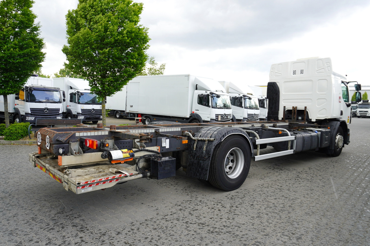 RENAULT D19 Wide Glob / BDF / load capacity 11t / 280 thousand km / tail lift - Xe tải khung gầm: hình 5 RENAULT D19 Wide Glob / BDF / load capacity 11t / 280 thousand km / tail lift - Xe tải khung gầm: hình 5