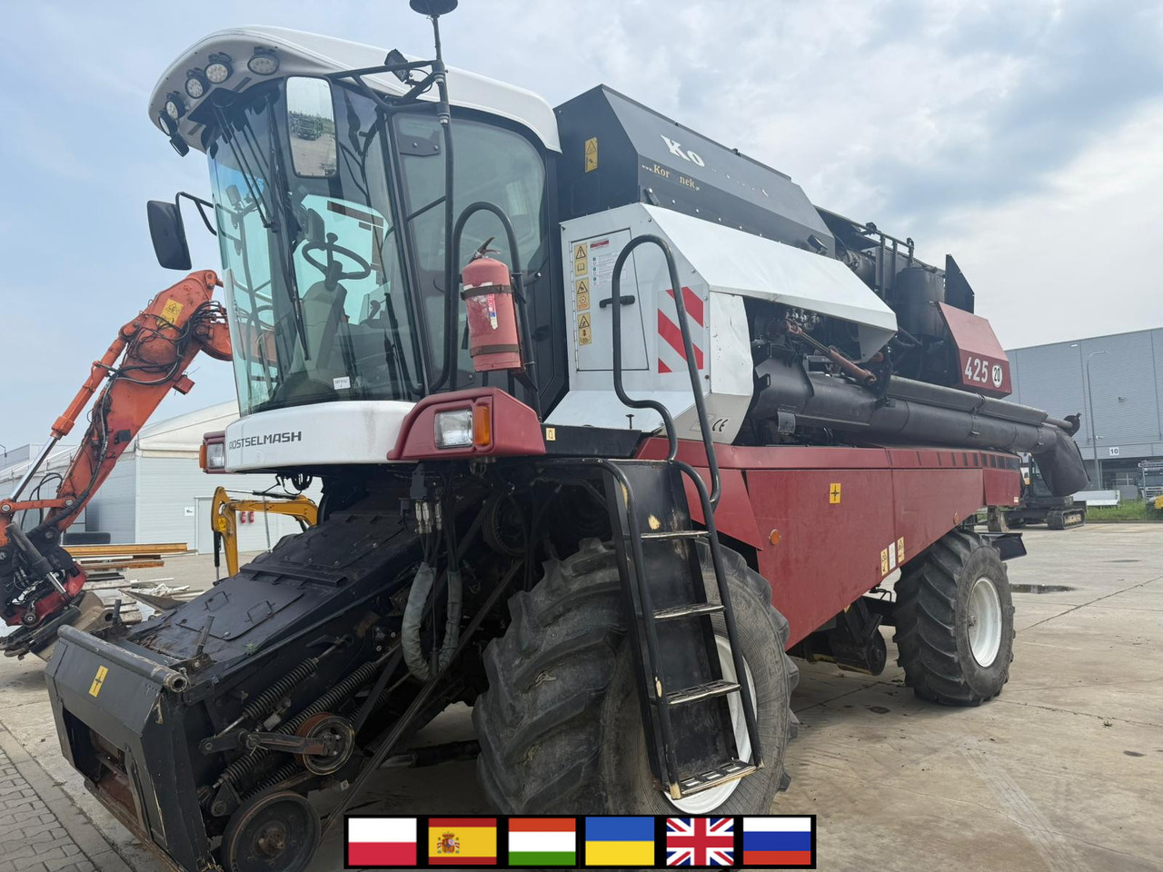 ROSTSELMASH VECTOR 425 RSM-101 grain harvester + Header 5 m + rapeseed harvesting extension / 2300 MTH - Máy gặt đập: hình 1 ROSTSELMASH VECTOR 425 RSM-101 grain harvester + Header 5 m + rapeseed harvesting extension / 2300 MTH - Máy gặt đập: hình 1