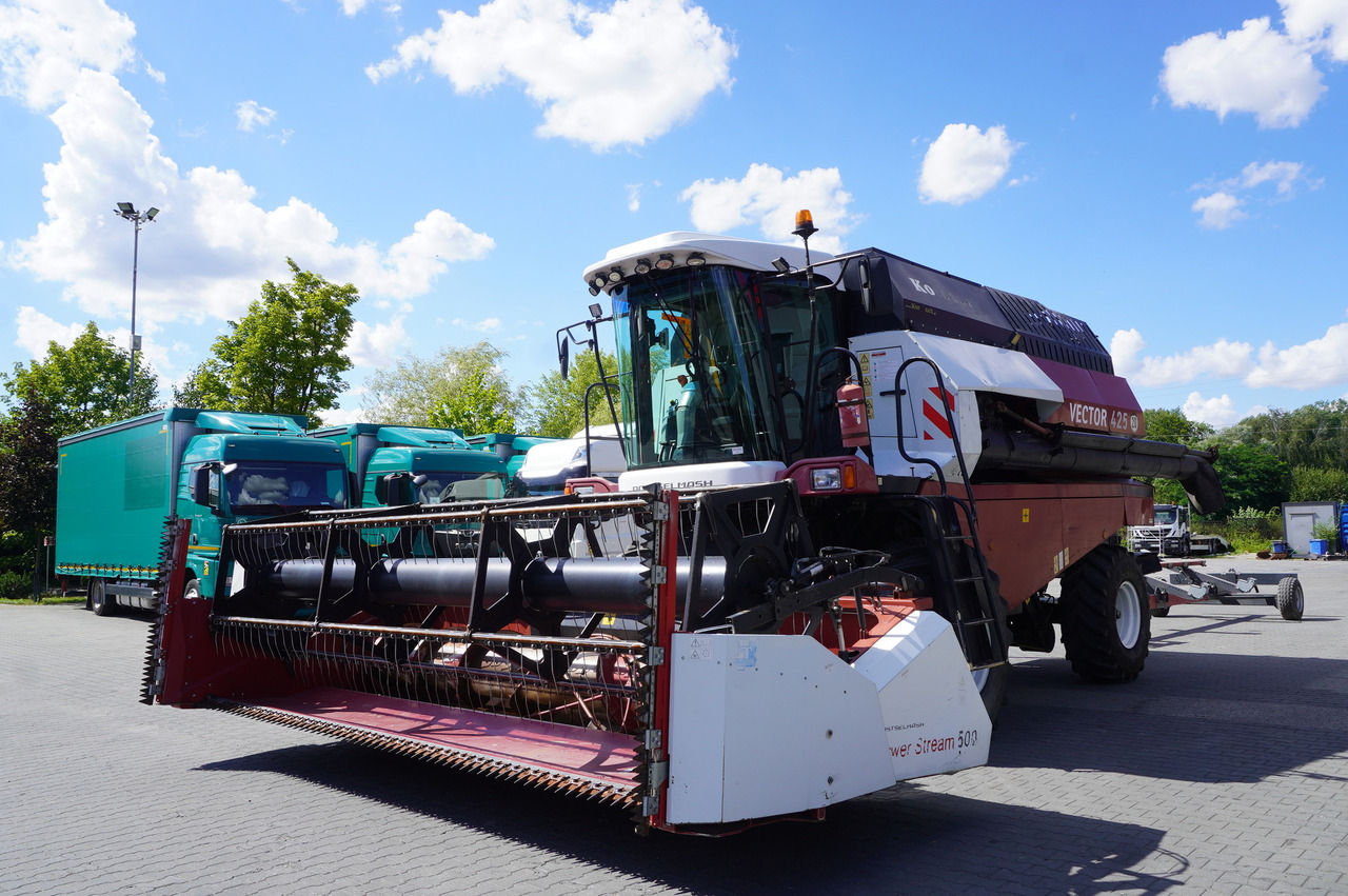 ROSTSELMASH VECTOR 425 RSM-101 grain harvester + Header 5 m + rapeseed harvesting extension / 2300 MTH - Máy gặt đập: hình 5 ROSTSELMASH VECTOR 425 RSM-101 grain harvester + Header 5 m + rapeseed harvesting extension / 2300 MTH - Máy gặt đập: hình 5