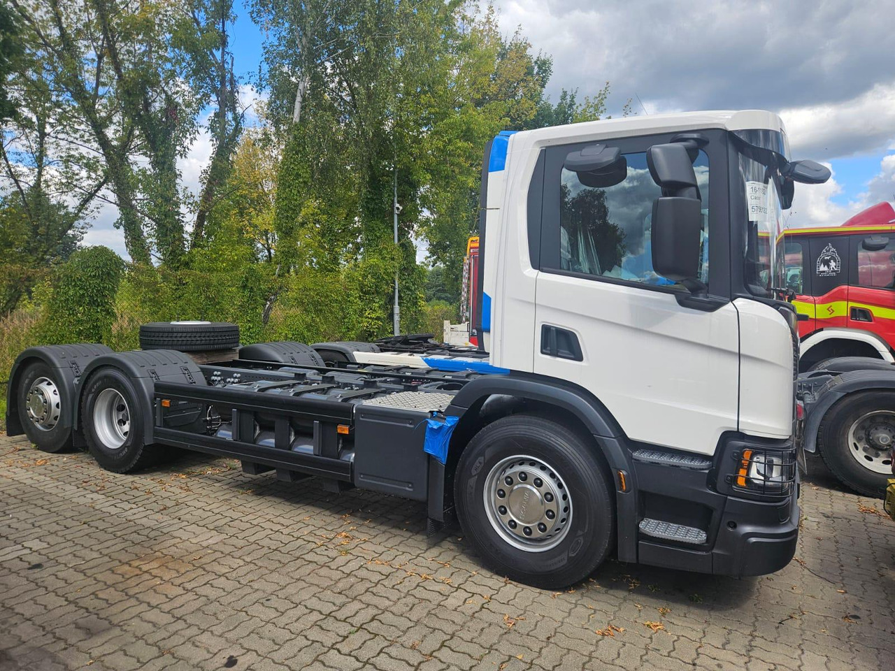 SCANIA P 340 B6x2*4NA / chassis frame / steering axle / CNG - Xe tải khung gầm: hình 3 SCANIA P 340 B6x2*4NA / chassis frame / steering axle / CNG - Xe tải khung gầm: hình 3