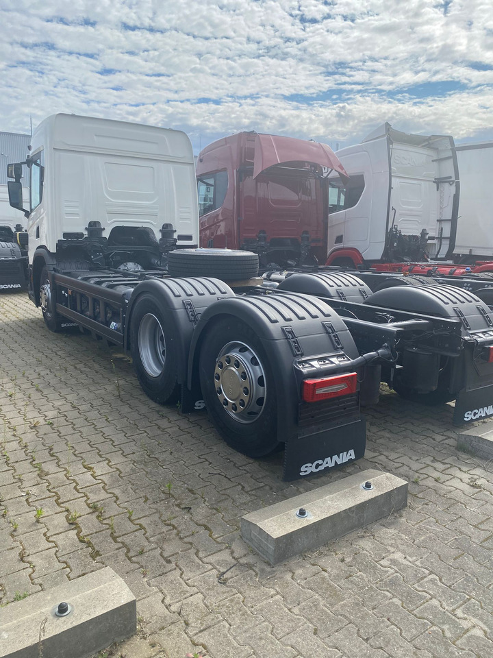SCANIA P 340 B6x2*4NA / chassis frame / steering axle / CNG / large cab / 8 units - Xe tải khung gầm: hình 3 SCANIA P 340 B6x2*4NA / chassis frame / steering axle / CNG / large cab / 8 units - Xe tải khung gầm: hình 3