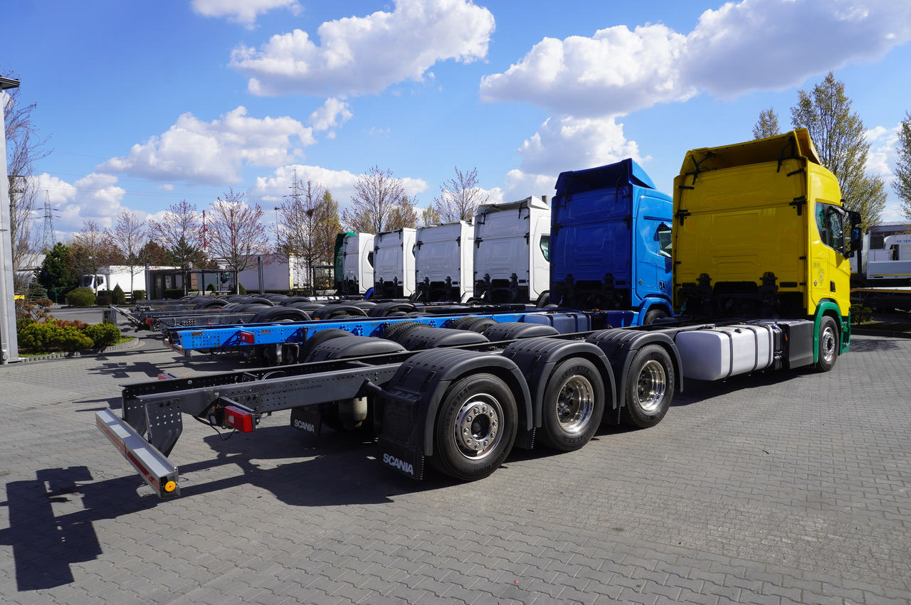 SCANIA R650 V8 / 650 HP/ frame 8.8 m / steered 4th axis / 20 units - Xe cẩu tự hành: hình 2 SCANIA R650 V8 / 650 HP/ frame 8.8 m / steered 4th axis / 20 units - Xe cẩu tự hành: hình 2