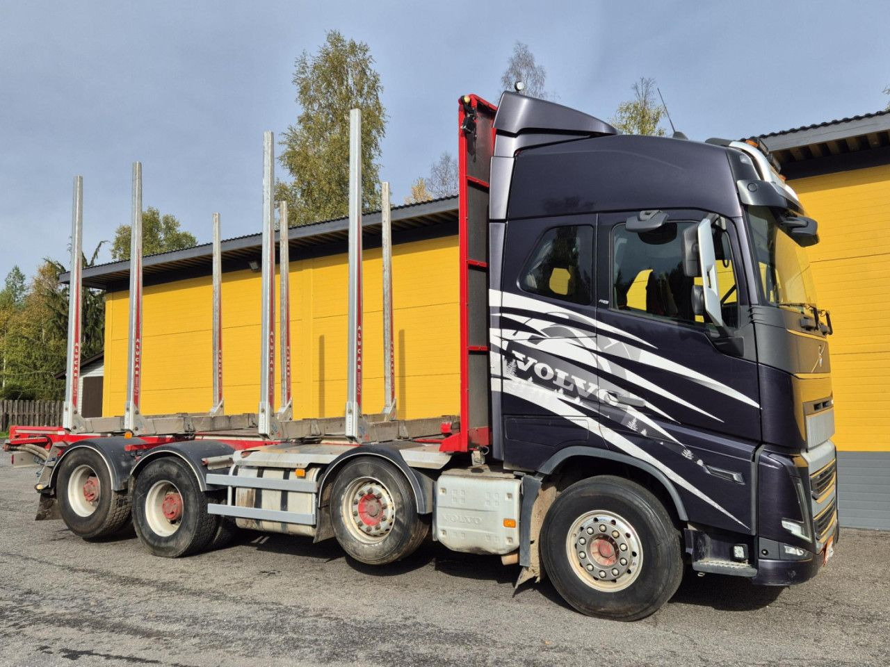 VOLVO FH 750 8x4 / 2 lifted axles / timber truck - Xe chở gỗ: hình 3 VOLVO FH 750 8x4 / 2 lifted axles / timber truck - Xe chở gỗ: hình 3